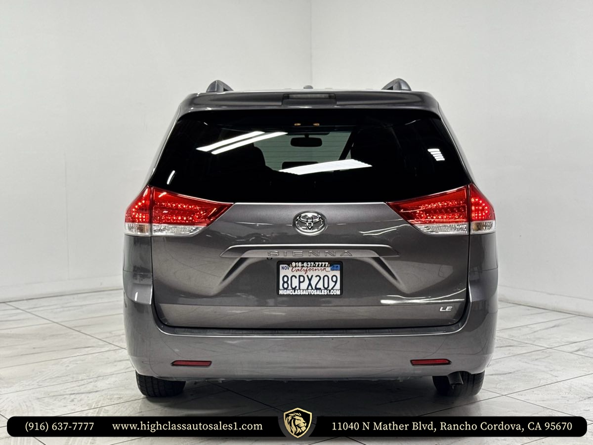 Vehicle image 9 of 63