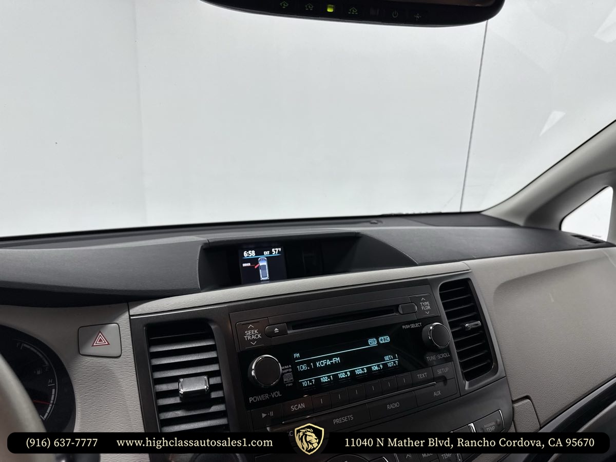 Vehicle image 40 of 63
