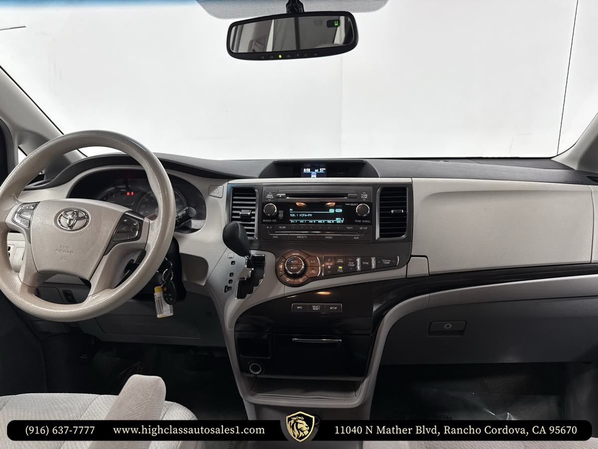 Vehicle image 38 of 63