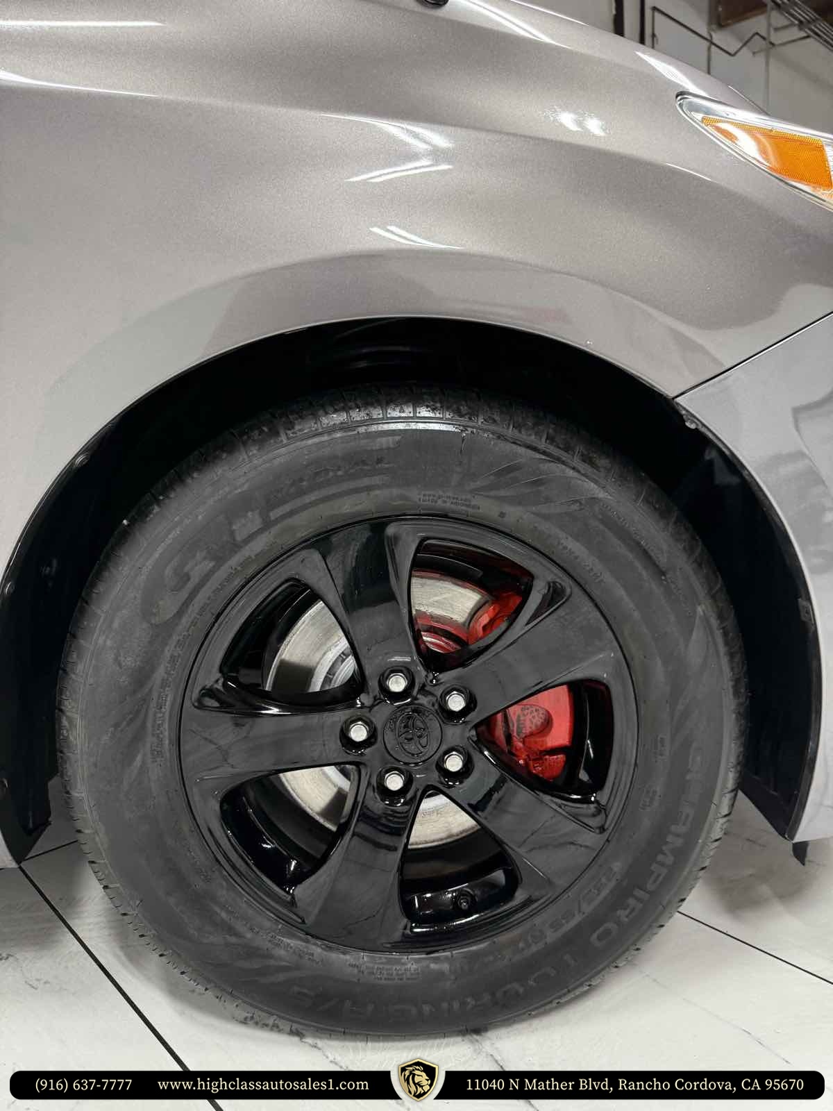 Vehicle image 60 of 63