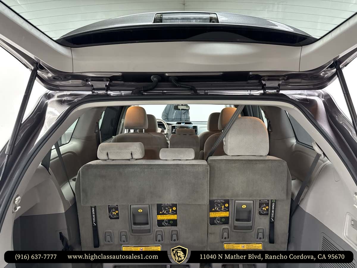 Vehicle image 52 of 63