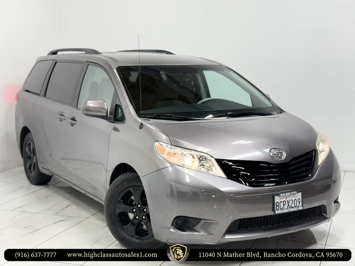 Vehicle image 5 of 63