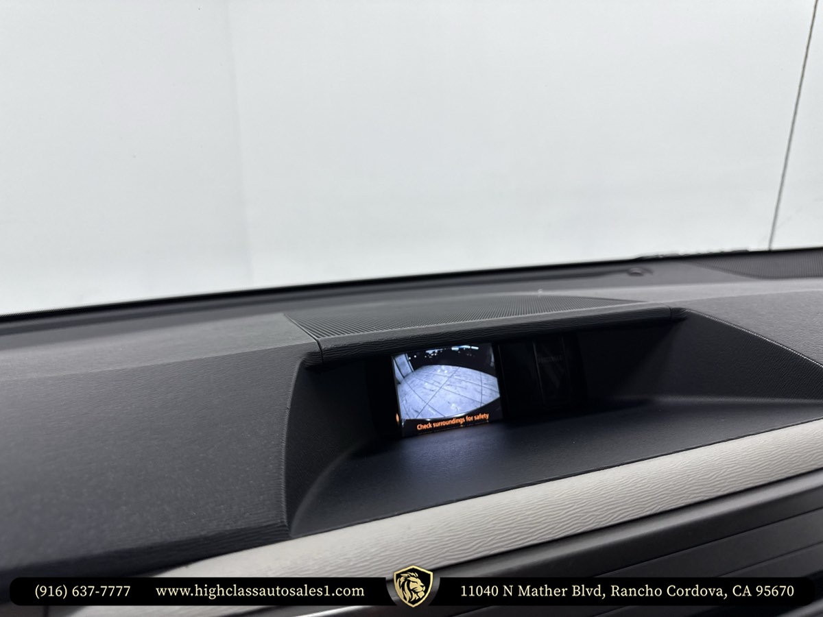 Vehicle image 50 of 63