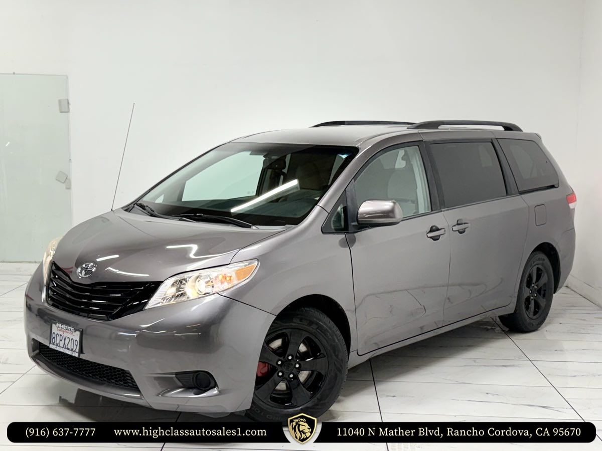 Vehicle image 2 of 63