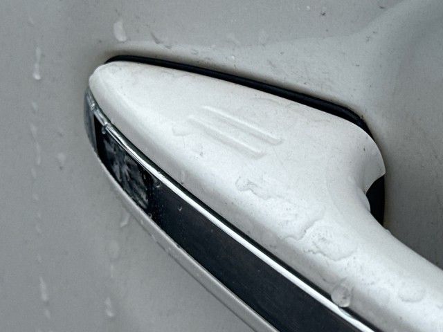 Vehicle image 35 of 39