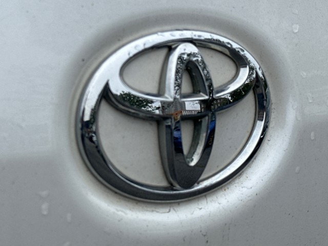 Vehicle image 36 of 39