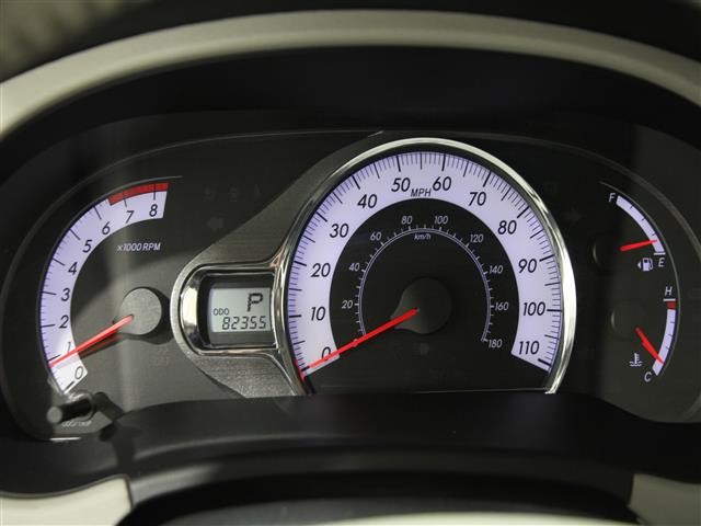 Vehicle image 8 of 24