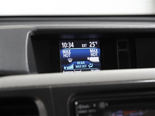 Vehicle image 10 of 24