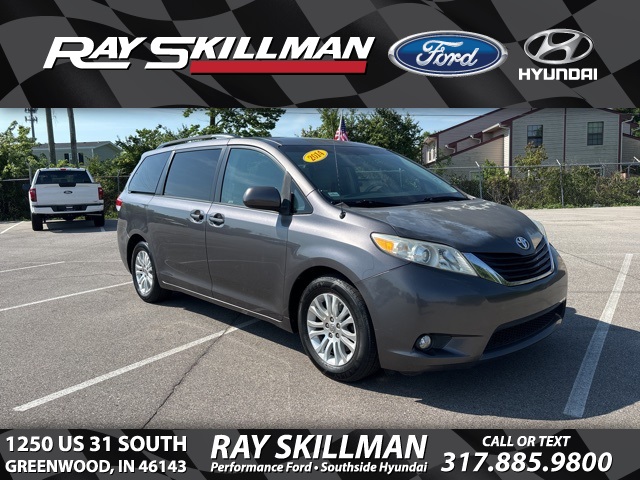 Vehicle image 4 of 32