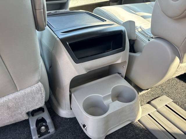 Vehicle image 22 of 32