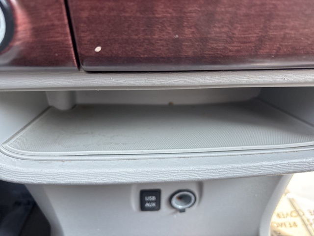 Vehicle image 29 of 32