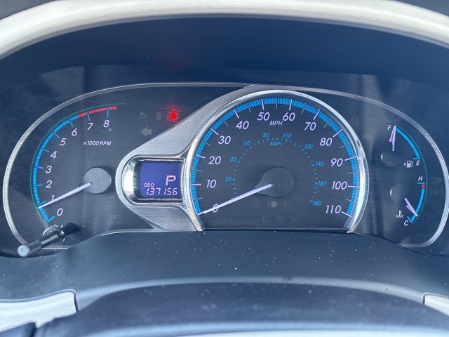 Vehicle image 16 of 32