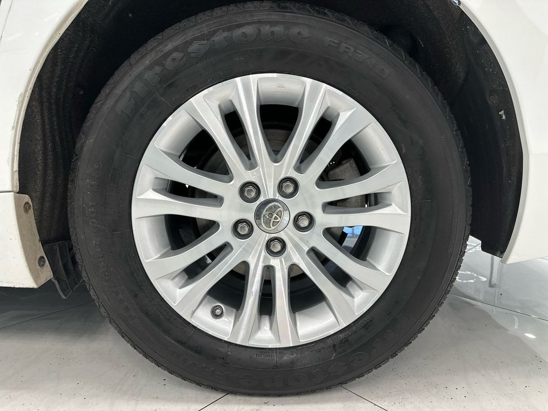 Vehicle image 45 of 47