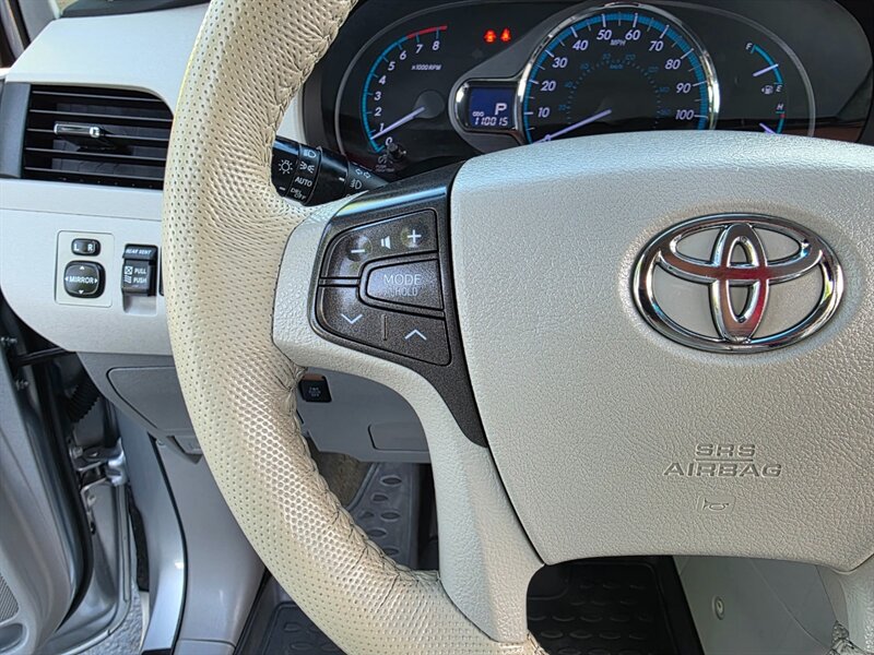 Vehicle image 41 of 67