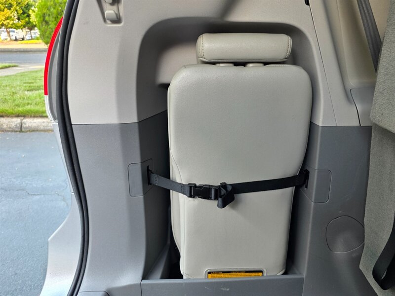 Vehicle image 29 of 67