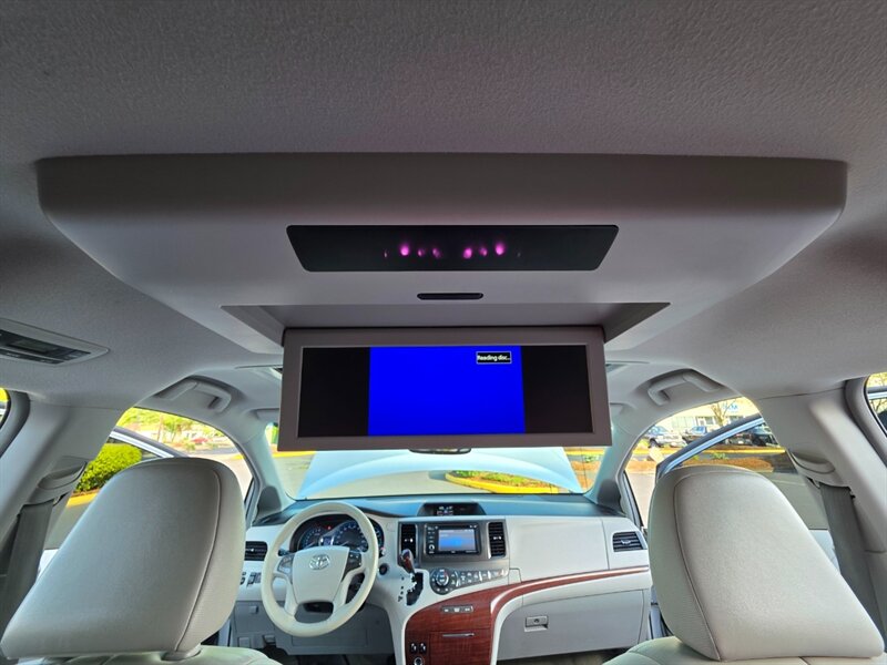 Vehicle image 28 of 67