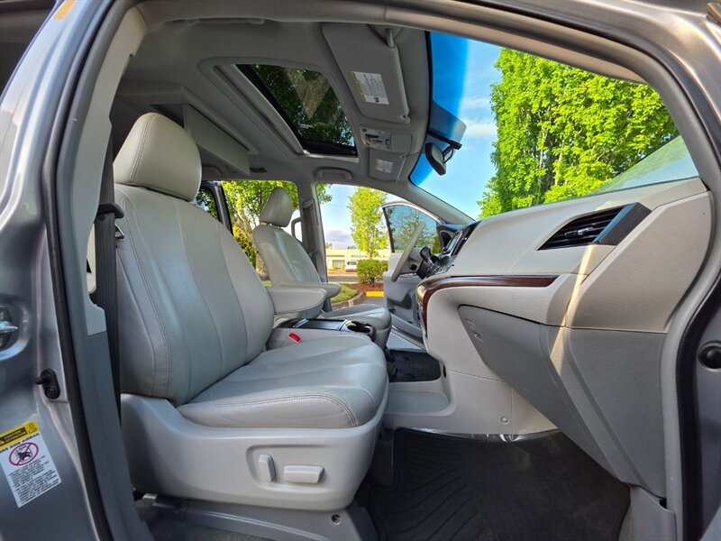Vehicle image 21 of 67