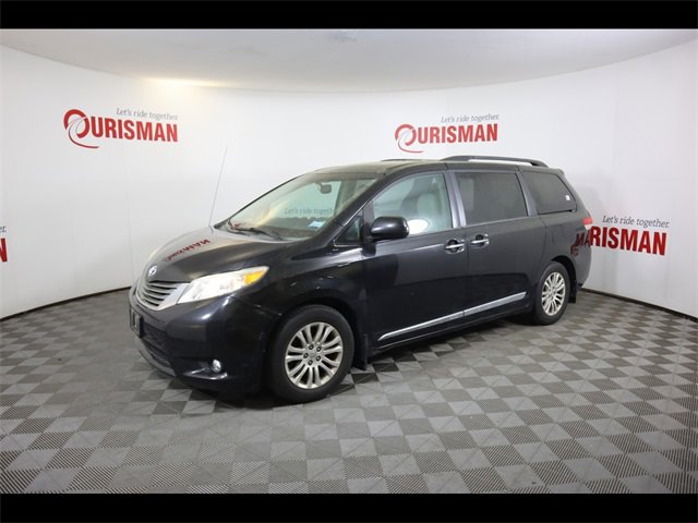 Vehicle image 12 of 48