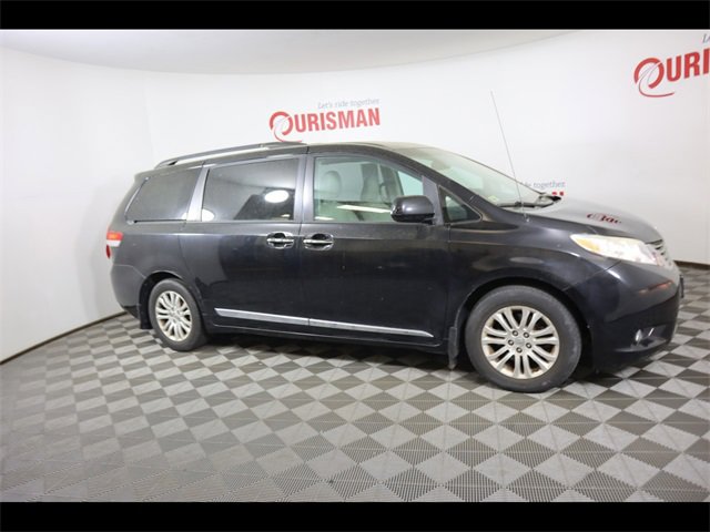 Vehicle image 29 of 48