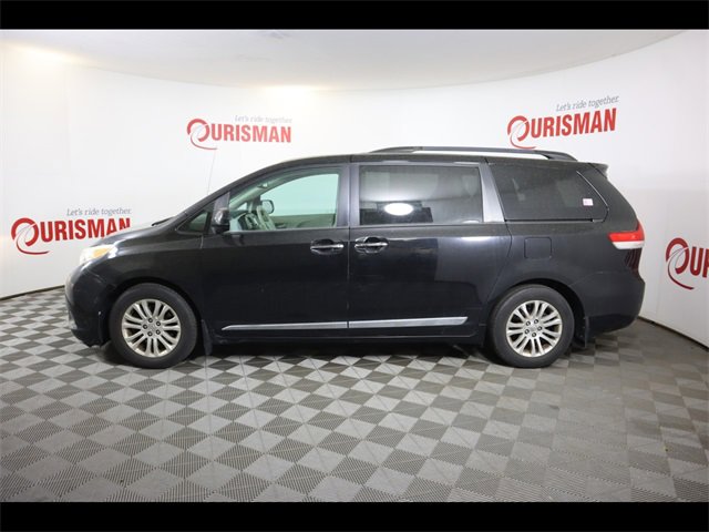 Vehicle image 2 of 48
