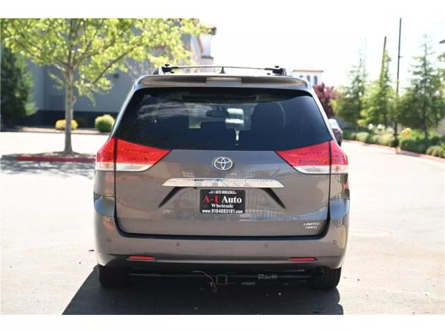 Vehicle image 6 of 36