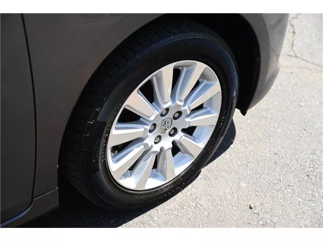 Vehicle image 9 of 36