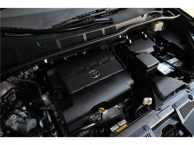 Vehicle image 11 of 36