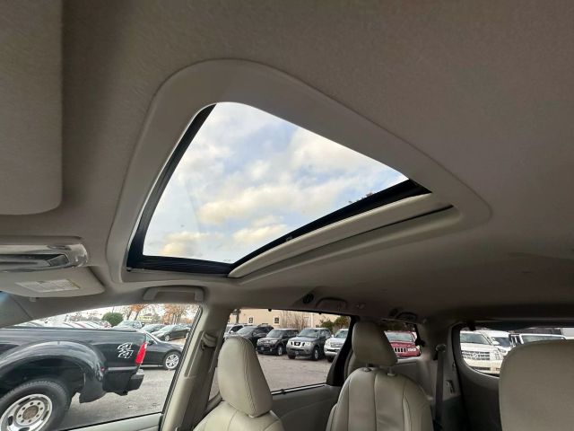 Vehicle image 14 of 51