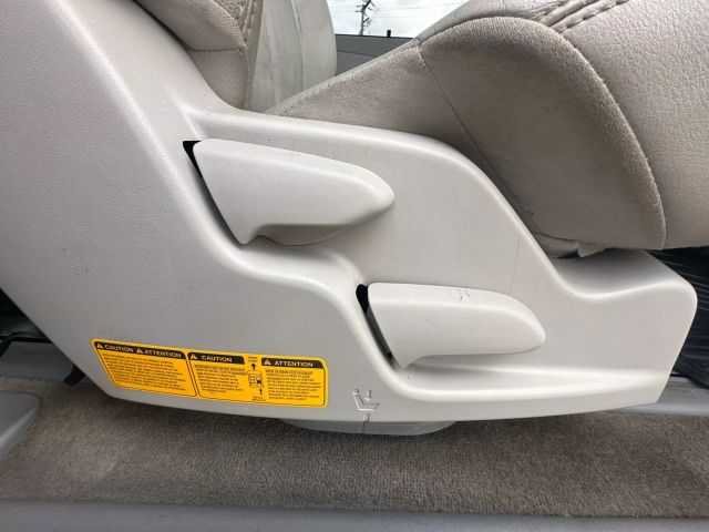 Vehicle image 26 of 51