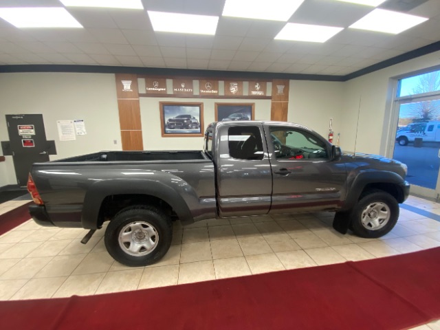 Vehicle image 5 of 25