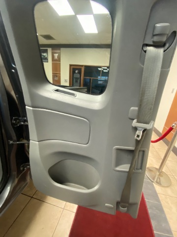 Vehicle image 16 of 25