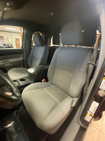 Vehicle image 11 of 25