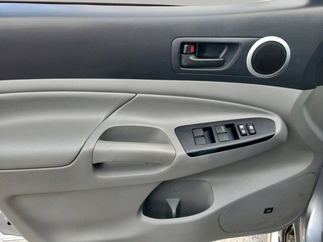 Vehicle image 9 of 30