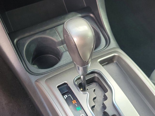 Vehicle image 21 of 30