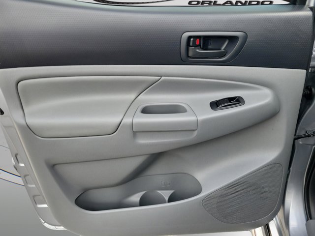 Vehicle image 26 of 30