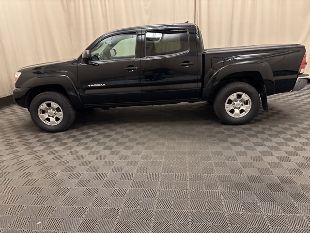 Vehicle image 8 of 25