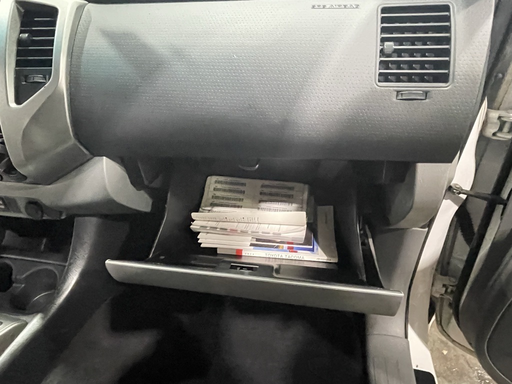 Vehicle image 28 of 30