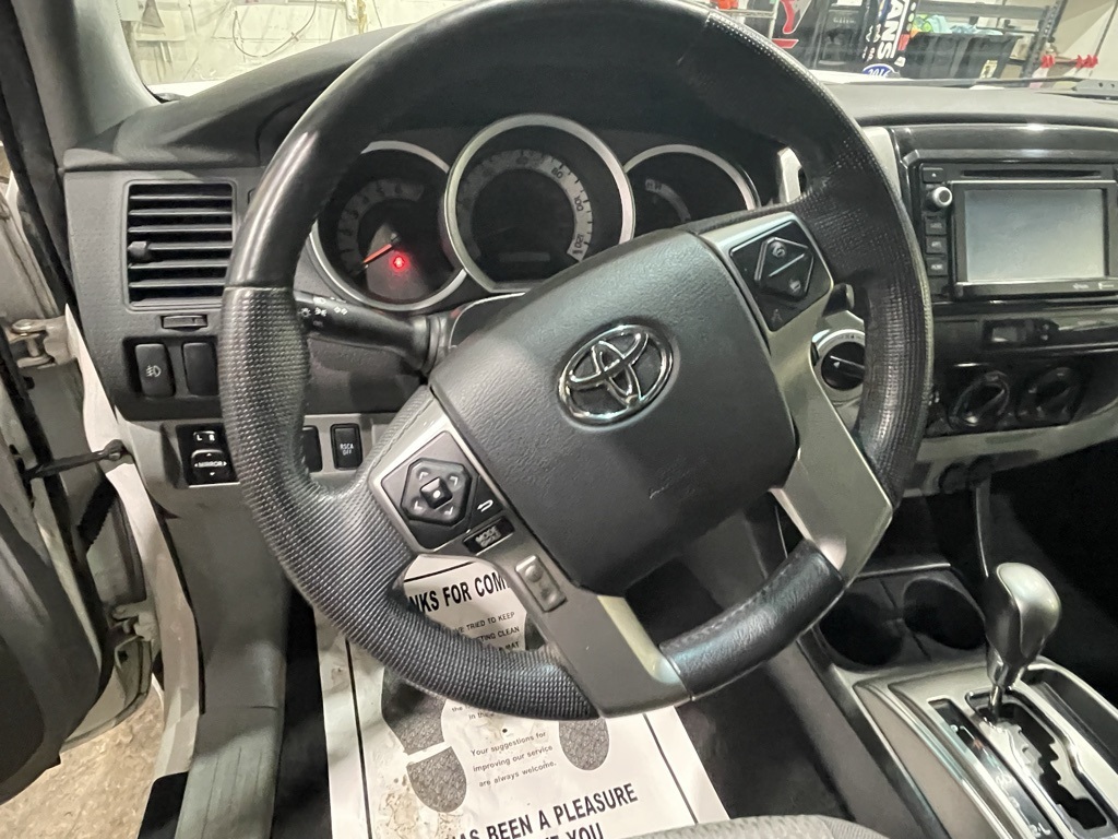 Vehicle image 24 of 30