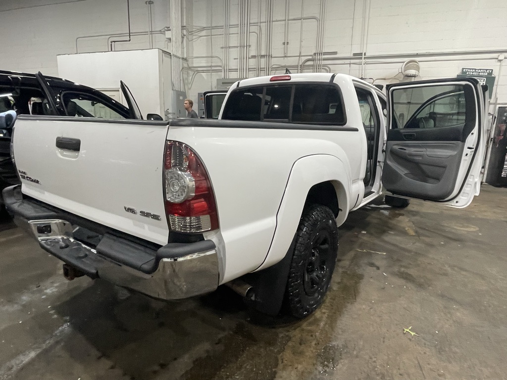 Vehicle image 5 of 30
