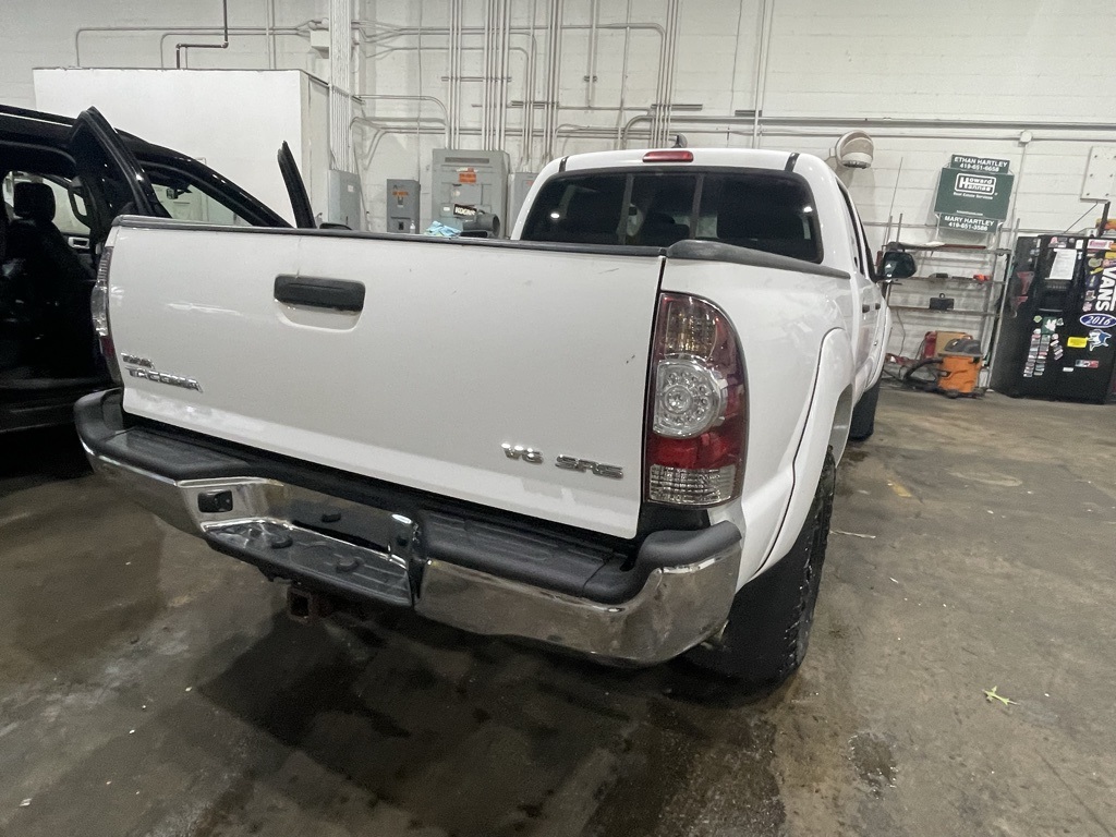 Vehicle image 6 of 30