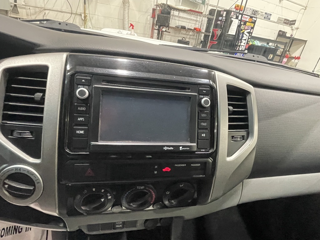 Vehicle image 19 of 30