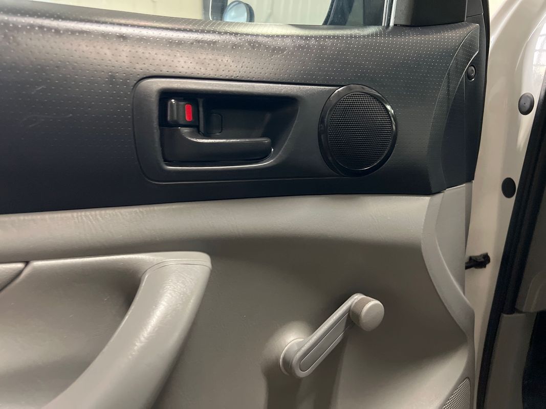 Vehicle image 81 of 106