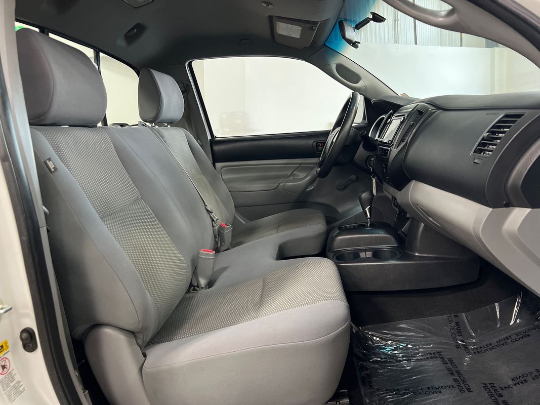 Vehicle image 26 of 106
