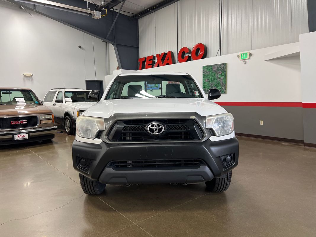 Vehicle image 7 of 106