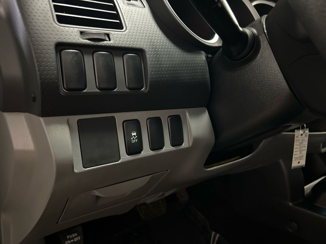 Vehicle image 86 of 106