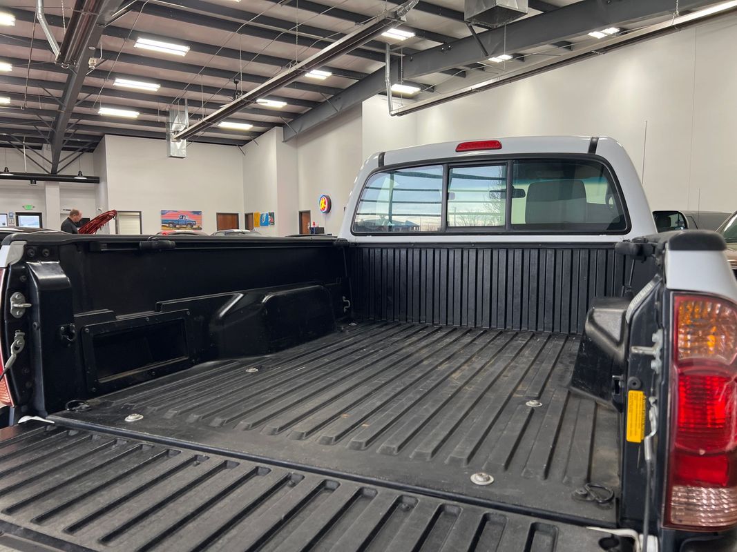 Vehicle image 60 of 106