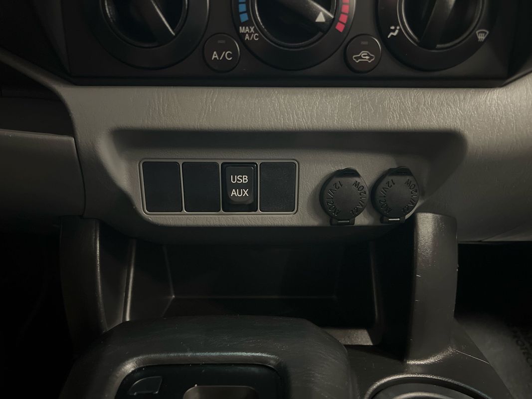 Vehicle image 92 of 106