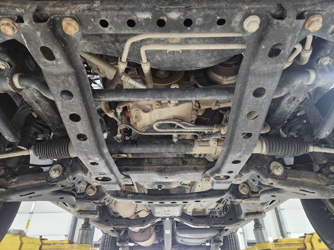 Vehicle image 41 of 106