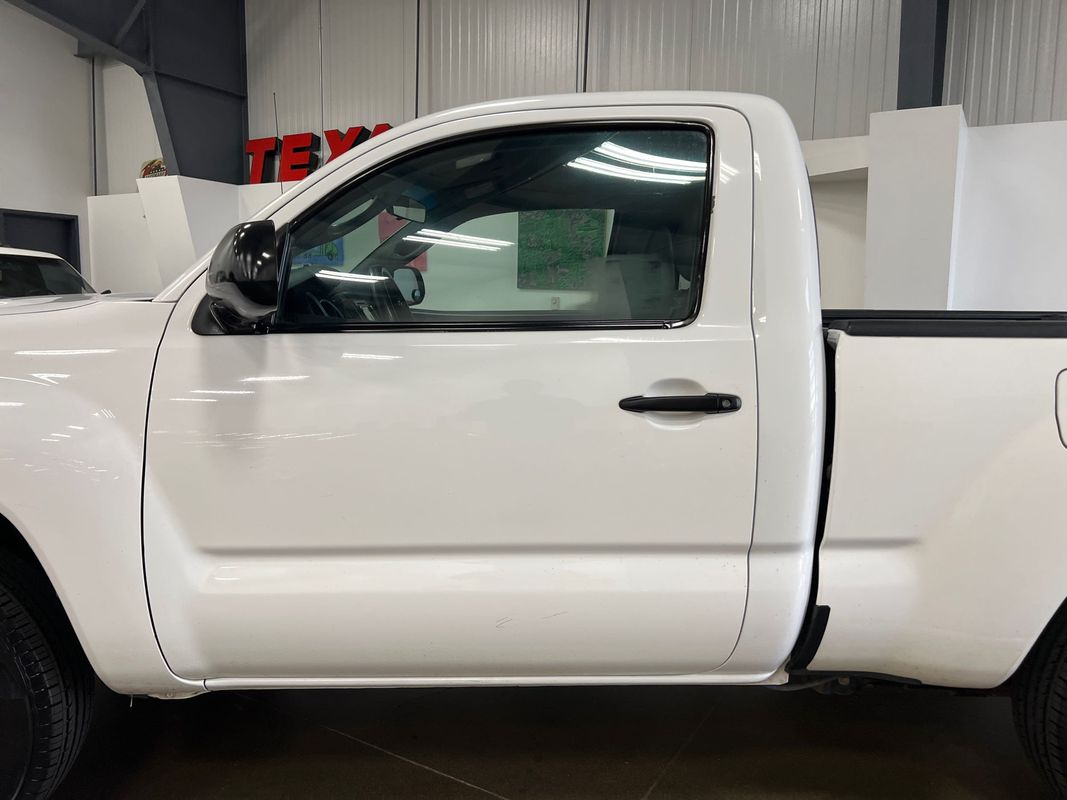 Vehicle image 19 of 106