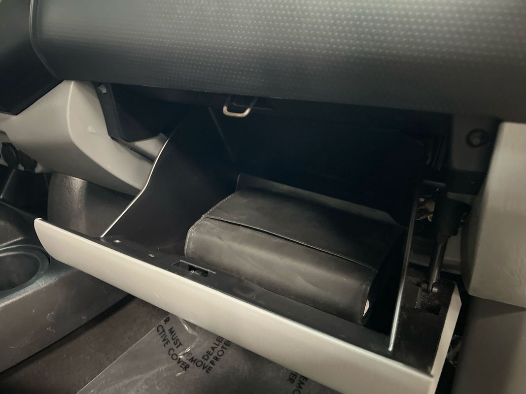 Vehicle image 103 of 106
